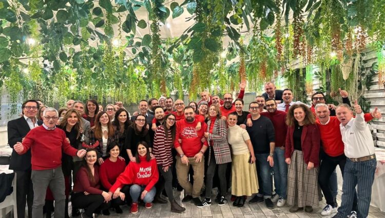 ONE EXPRESS  Red Christmas Party!